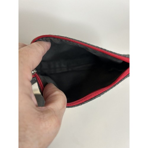 AMERICAN AIRLINES Primera Clase Bolsa de Amenidades Fieltro Cierre de Cremallera Lote de 2 Nuevo sin Etiquetas - Imagen 5 de 6