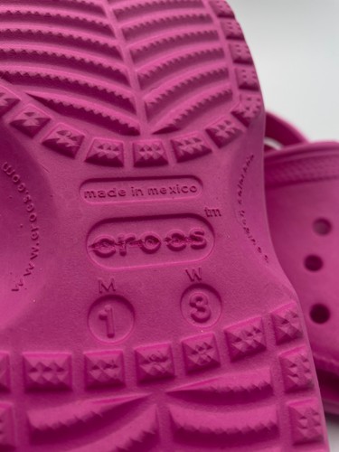 Fuschia Pink Crocs Shoes Youth M/1 W/3 Classic Slingback Comfort Clogs Not Worn - Picture 7 of 8