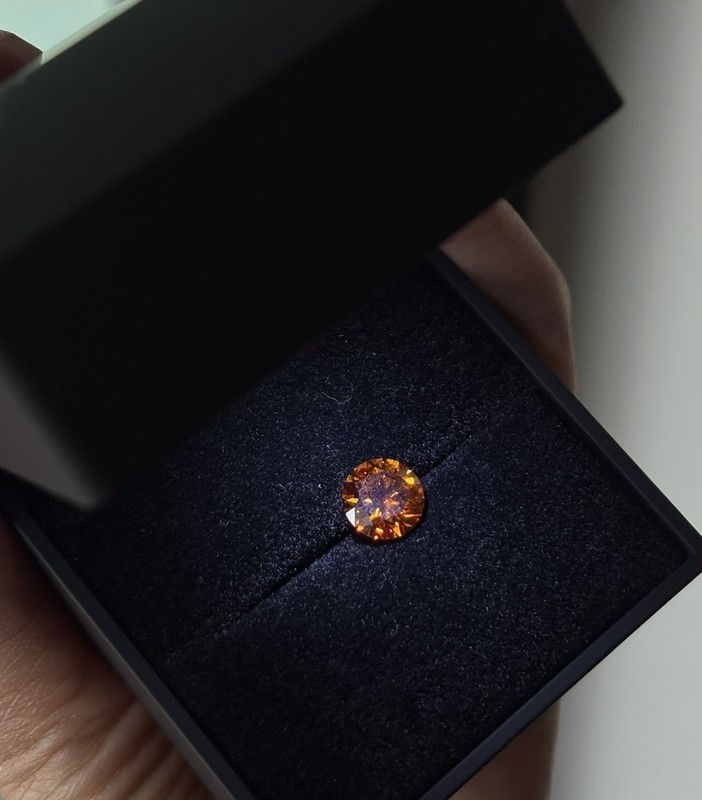 Lab-Created Fancy Vivid Orange Diamond Round IGI Certified Ideal VS1