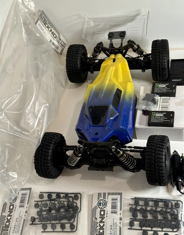 1/10 TEKNO 4WD Buggy + NEW KR6608 Body EB410 Cepek Mud Tires JConcepts & EXTRAS - Image 2 of 4