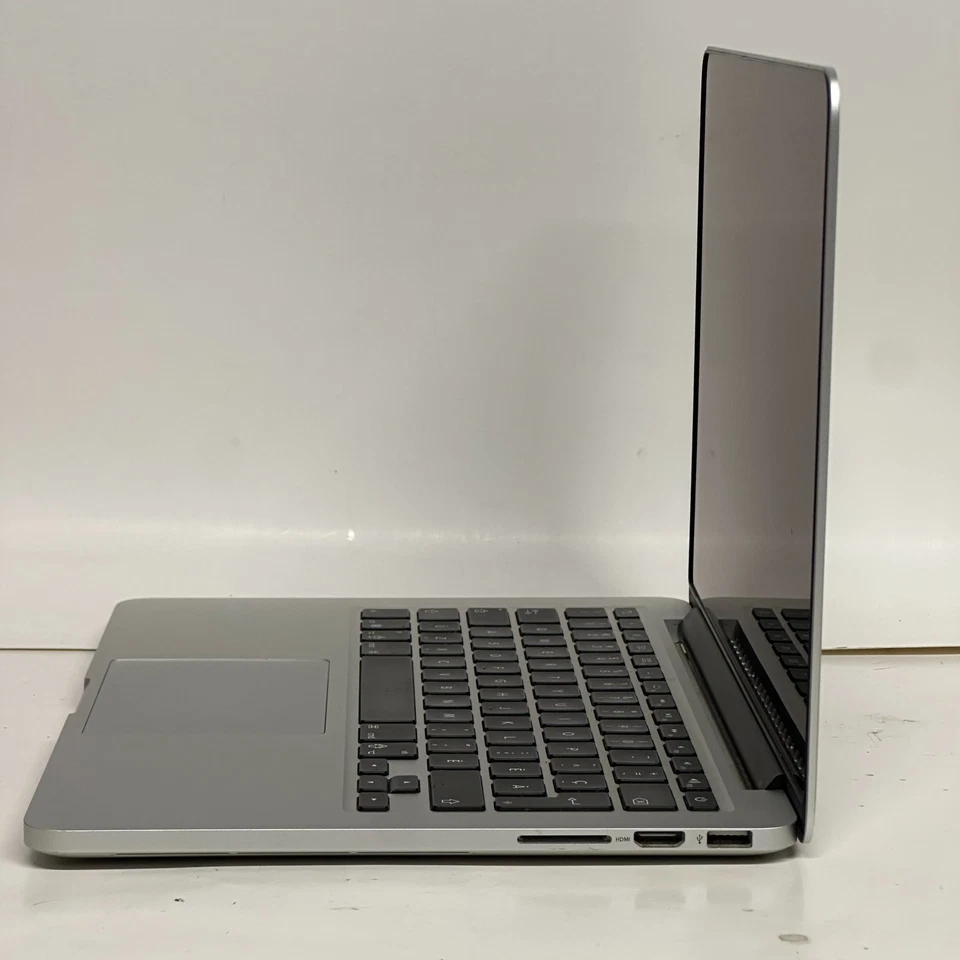 MacBook Pro Retina 13-Inch - Image 3 of 4