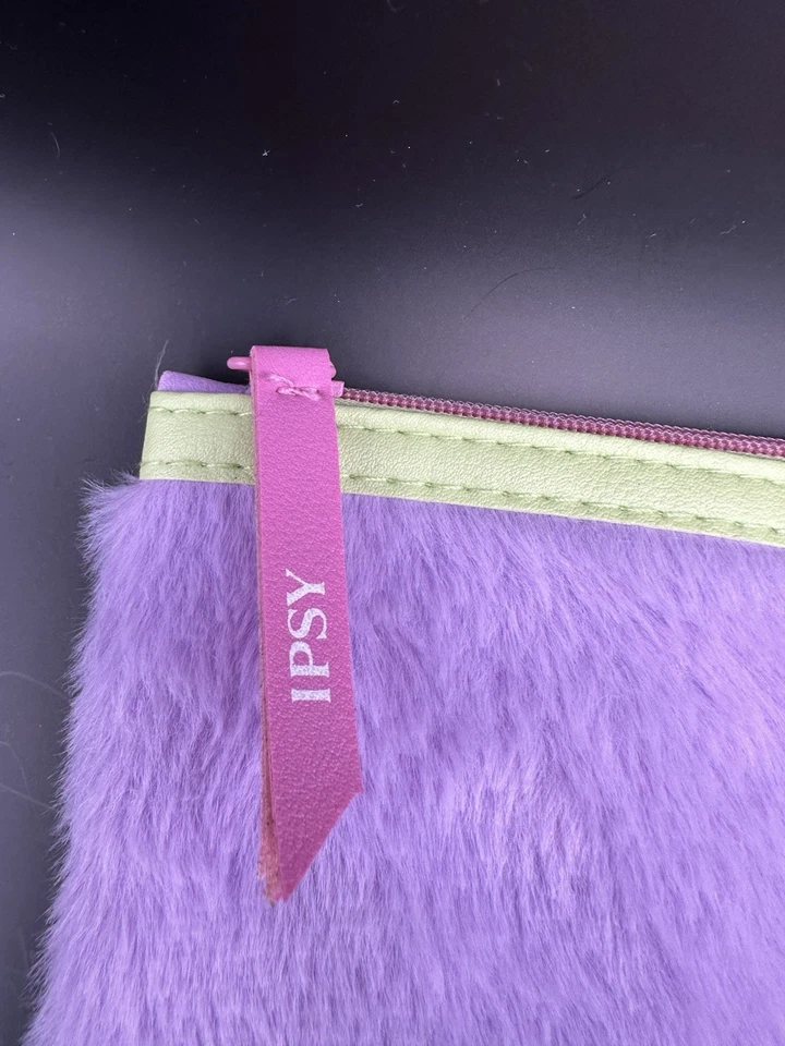 IPSY Glam Bags set of 2 - Purple soft fuzzy fabric & hot pink net fabric - Image 3 of 4