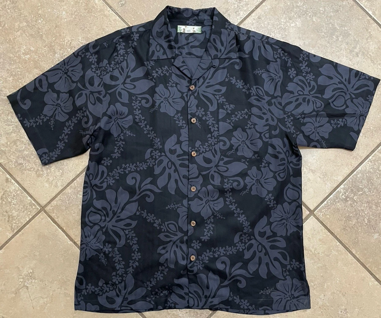 Tommy Bahama 100% Silk Hawaiian Shirt Button Up Men’s Medium Black