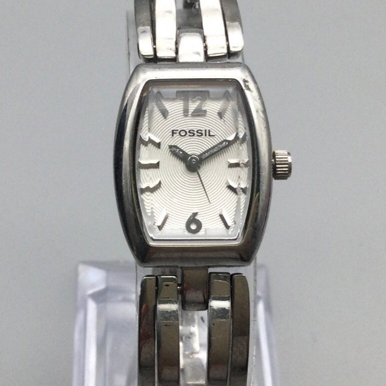 Women’s Fossil F2 silver tone watch model ES1990 Fossil F2 Watch Women 19mm Silver Tone ES-1990 Concentric  main image 3