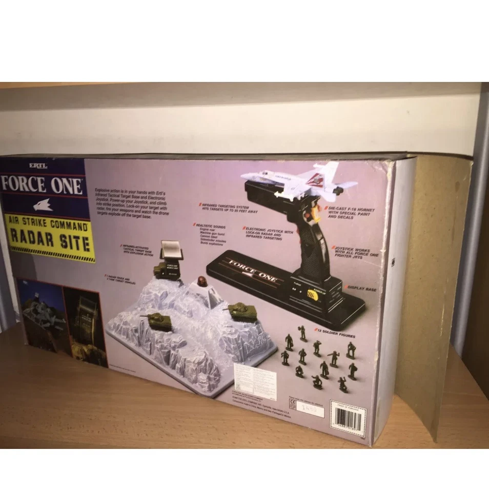 ERTL FORCE ONE Air Strike Command RADAR SITE + F-18 Hornet Aircraft MIB, 1990 - Immagine 3 di 4
