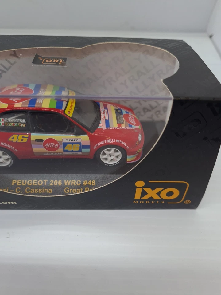 Ixo escala 1/43 RAM093 - Peugeot 206 WRC - #46 Rossi/Cassina Gran Bretaña 2002 Foto 4 de 4
