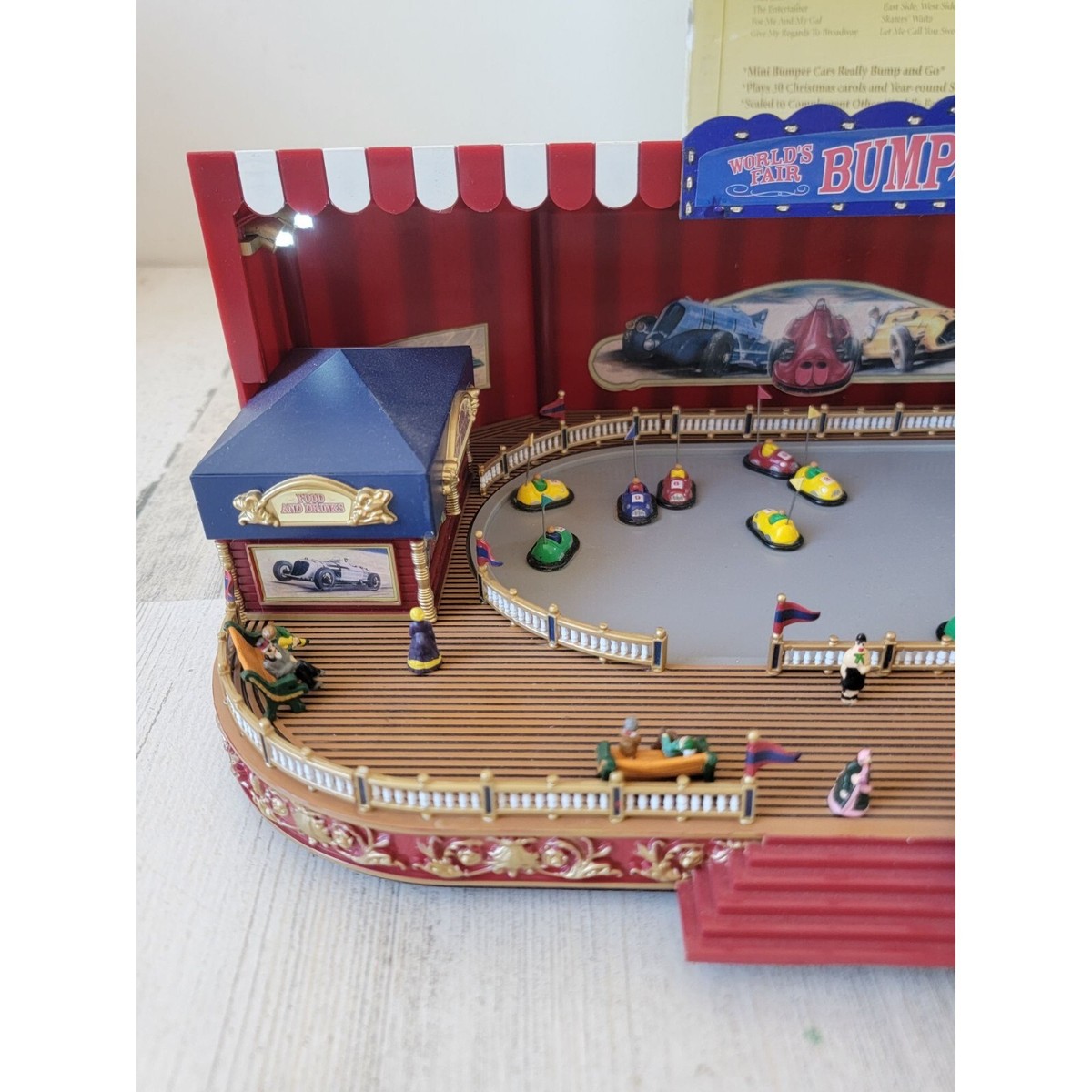 Mr Christmas Gold Label World Fair bump and go 2005 animated