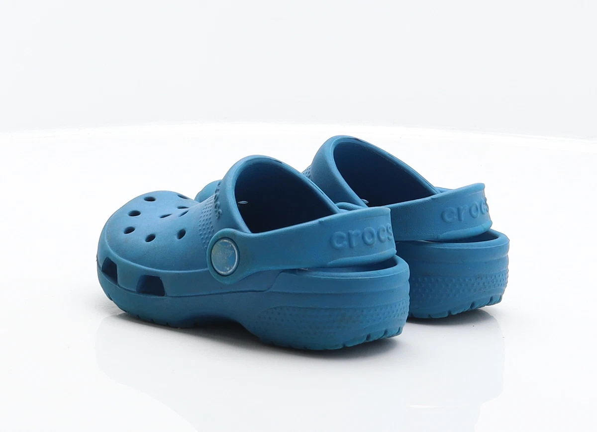 Boys on sale crocs uk