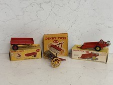 Rimorchio ribaltabile in scatola Dinky 319 321 Massey Harris mozzi gialli 324 rastrello Haye