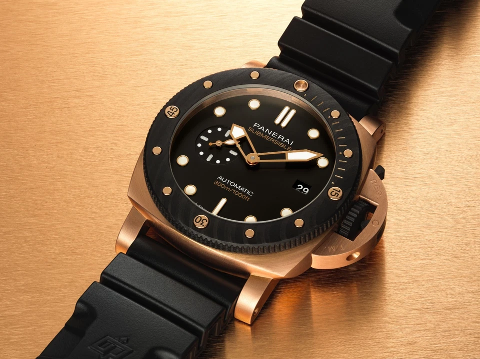 Panerai PAM 2070 2025 Luminor sumergible Goldtech OroCarbo 44 mm oro rosa B&P Foto 4 de 4