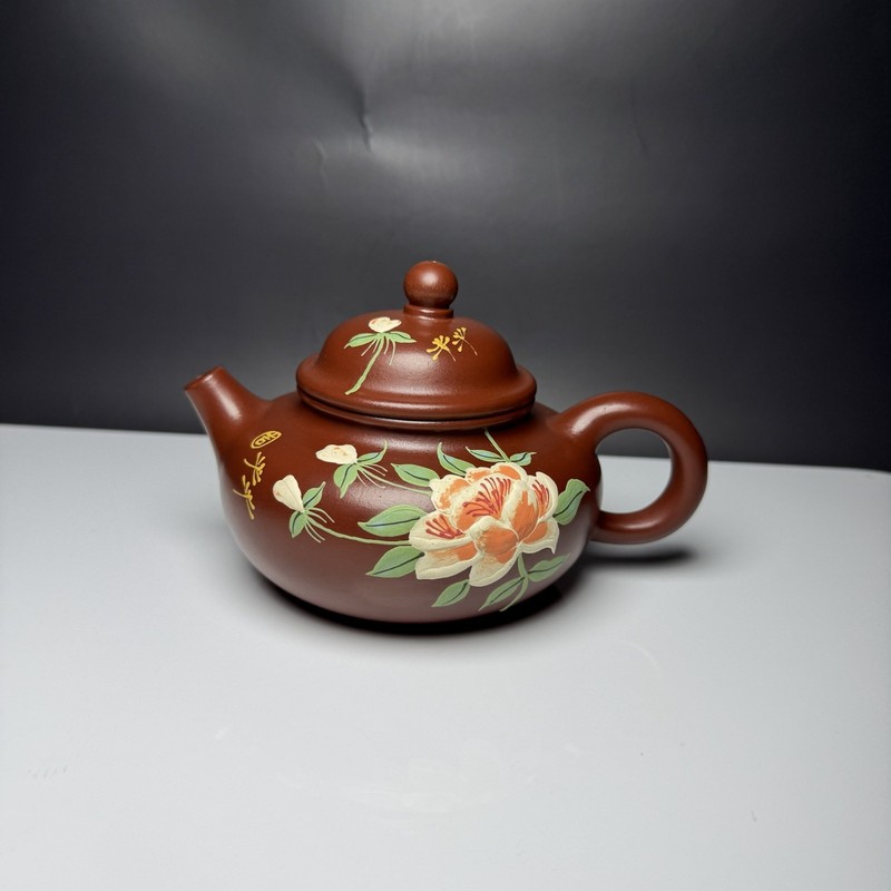 Chinese Antique Style Red Yixing Zisha Floral Teapot Clay Pot