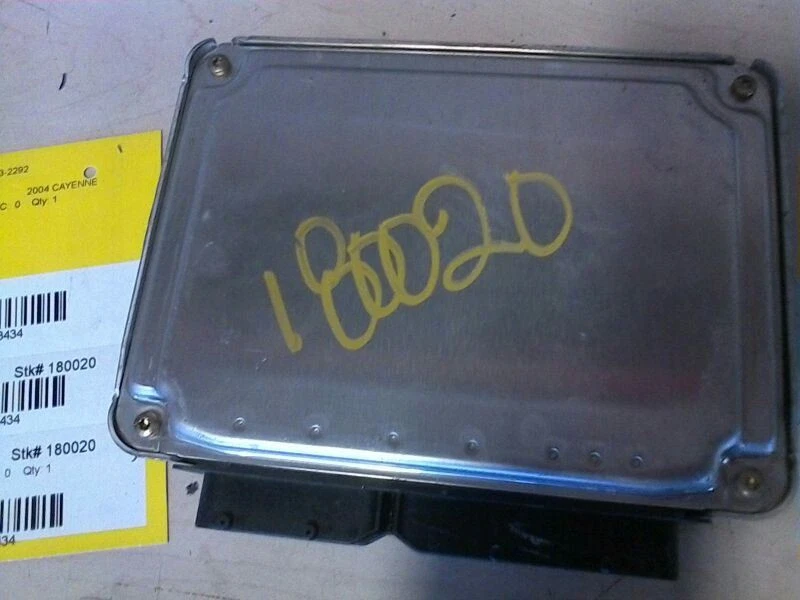 Módulo de controle eletrônico ECM do motor 4,5L compatível com 03-06 PORSCHE CAYENNE 303434 - Imagem 3 de 4