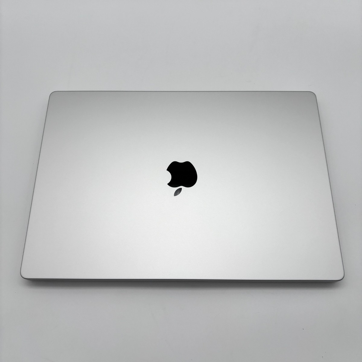 【syopan】MacBook Pro M1 Max 32GB 元箱なし Amazon.com: Apple 2021 MacBook Pro with Apple M1 Max Chip