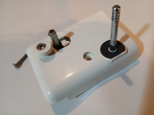 Kenmore 7 Sewing Machine Model 385 Bobbin Winder & Thread Spool Spindle Vintage - Picture 4 of 4