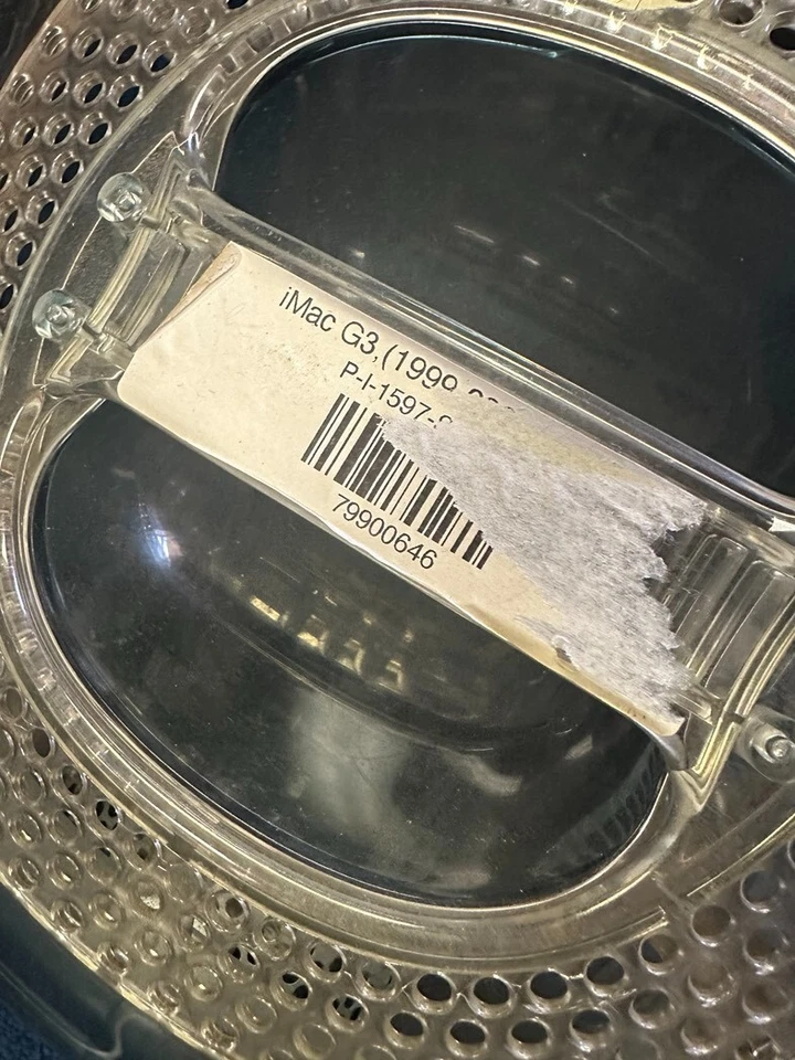 Apple iMac G3 Grafito 333 MHz 6 MB GPU - 6 GB HDD OS - De colección 2000 Foto 4 de 4