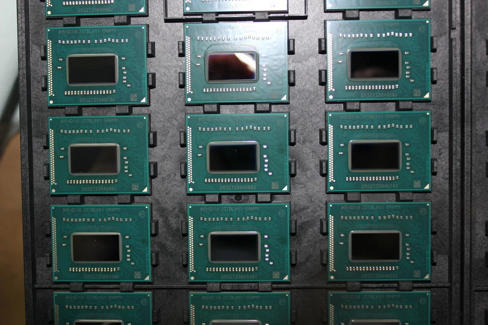 Intel Core i5-2467M 1.6G 3M SR0D6 Mobile CPU BGA 1023 AV8062701047504 - Image 4 of 4