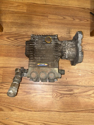 #ad Comet EZ3040 pressure washer pump $175.00