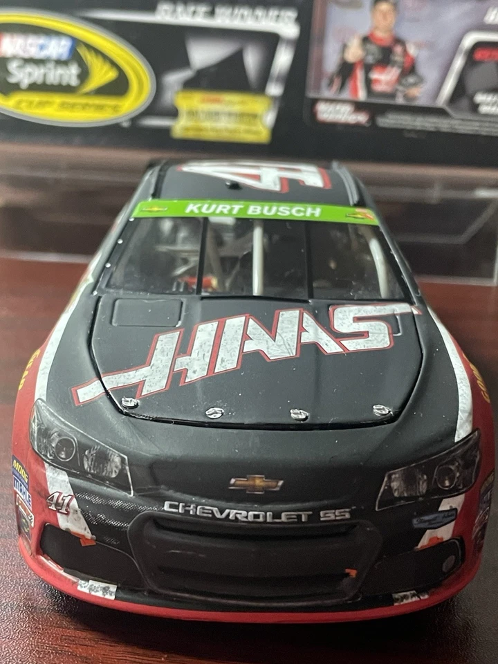 Kurt Busch 2014 Martinsville Win 1/24 Raced Version - Image 4 of 4