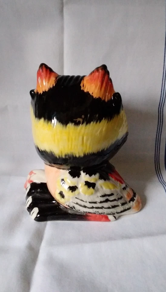Lorna Bailey small Ozzie the Owl Ceramic Figurine in Very Good Condition - Image 3 of 4
