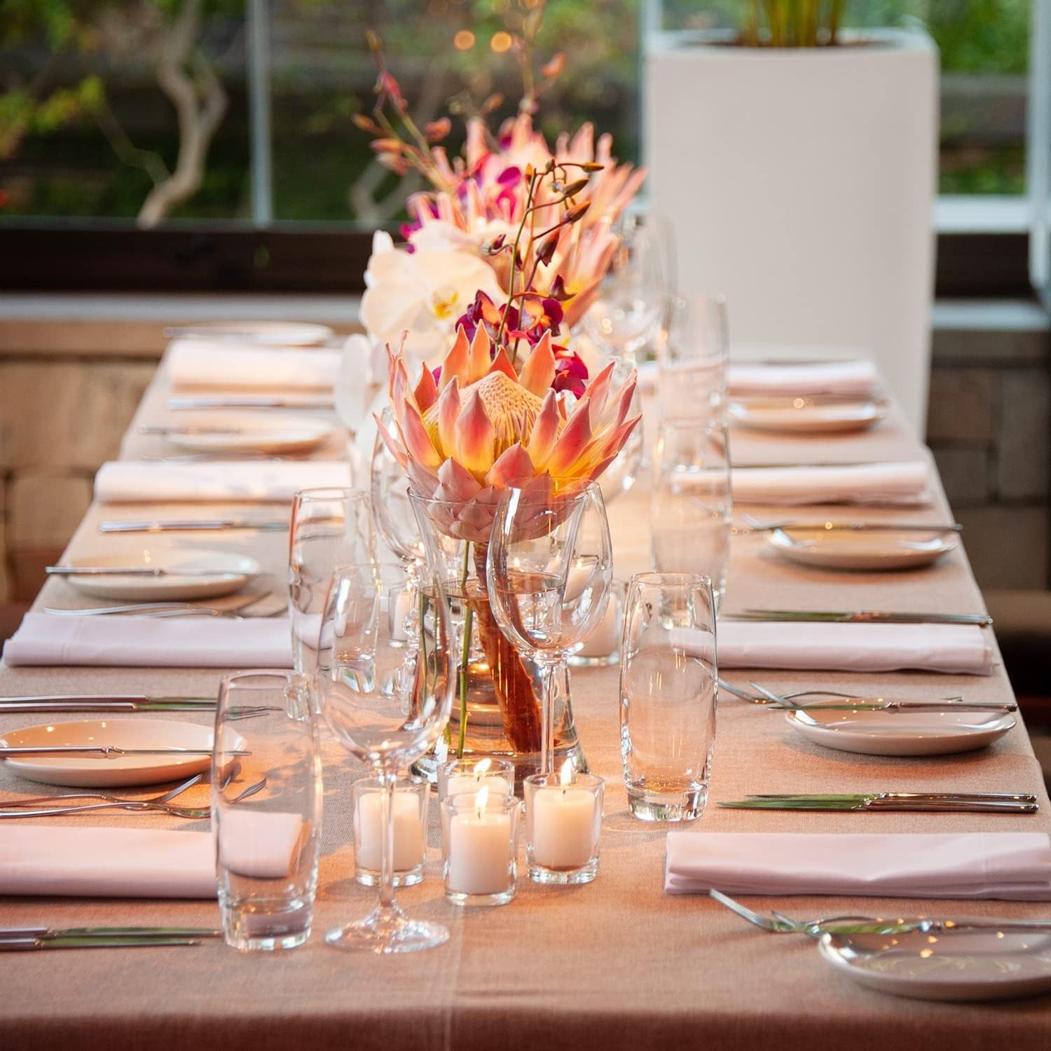 Luxury 65-Pc Cutlery Set - Ergonomic & Polished Silverware for Perfect Dining