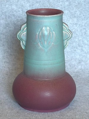 AMACO (American Art Clay Co.) No. 22 vase 5 & 5/8'' EX! Plum/Turquoise 1931 Lasly