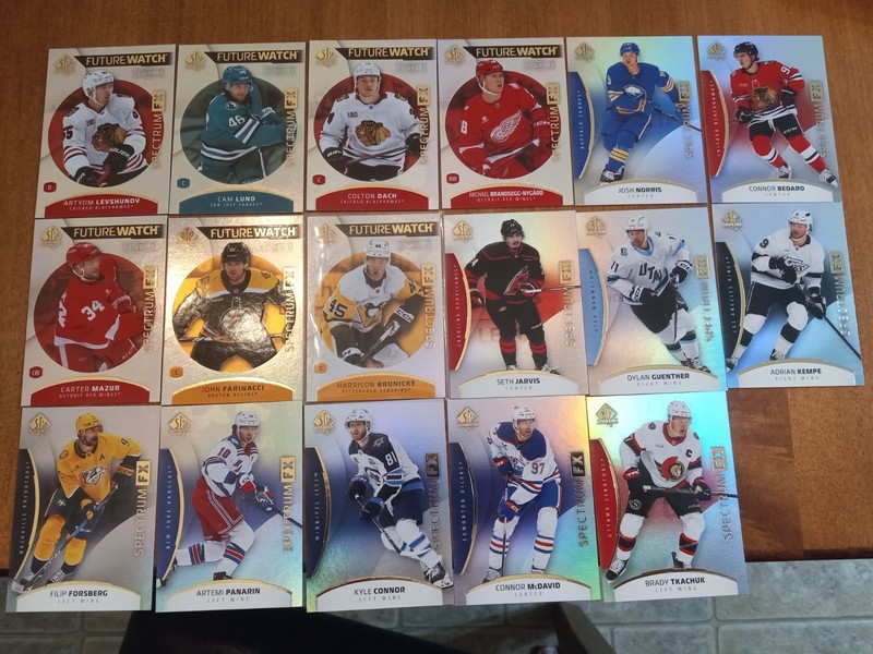 25-26 Sp Authentic 18 card  Lot Future Watch FX & Spectrum Fx Unscratched