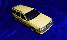 1/18 VOLVO 850 ESTATE T5-R 1995 Autoart 79506 CREAM YELLOW Autoart Volvo Color