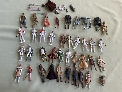 Star Wars 3.75 Loose Lot of 31 Action Figures & Some Accessories.