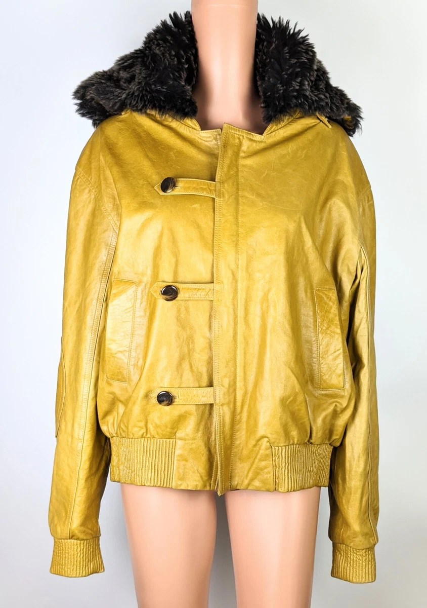 Yellow leather jacket with clearance fur collar
