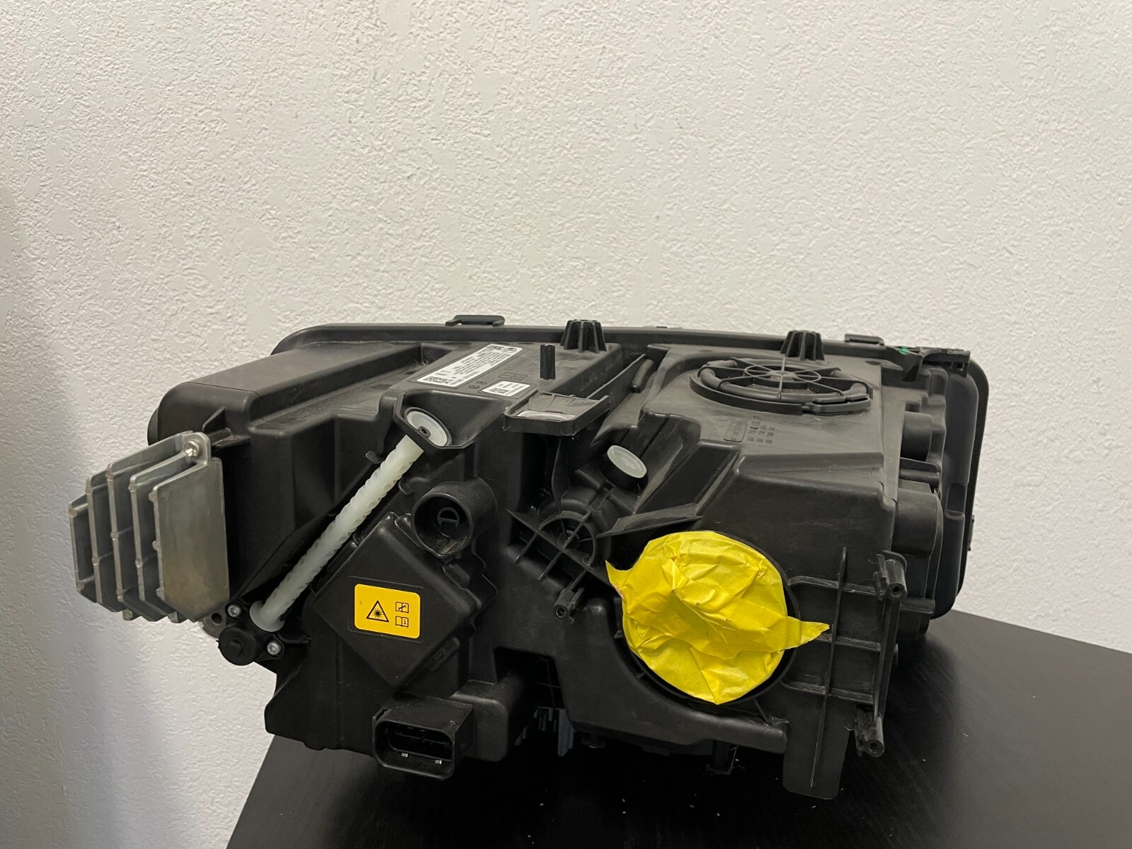 2021-2024 Rolls-Royce Left Side Headlight  (Driver Side)