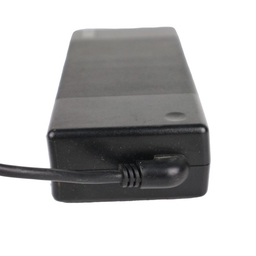 Genuine IBM 16V 7.5A 120W AC Adapter PA-1121-06L - Foto 6 di 9