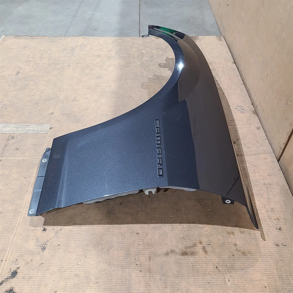 Para-lama dianteiro driver Camaro SS 10-15 LH AA7302 - Imagem 4 de 4