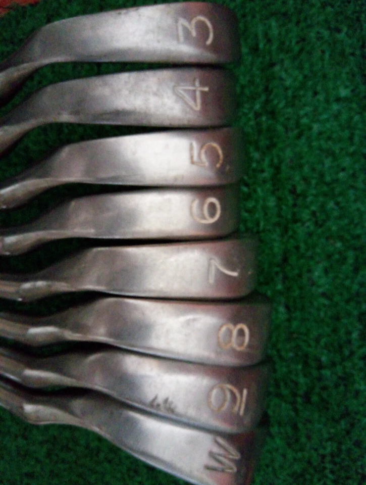 Ping Karsten II (2) Toe-Heel Balance, Black Dot Iron Set 3-9, W RH  - Image 2 of 4