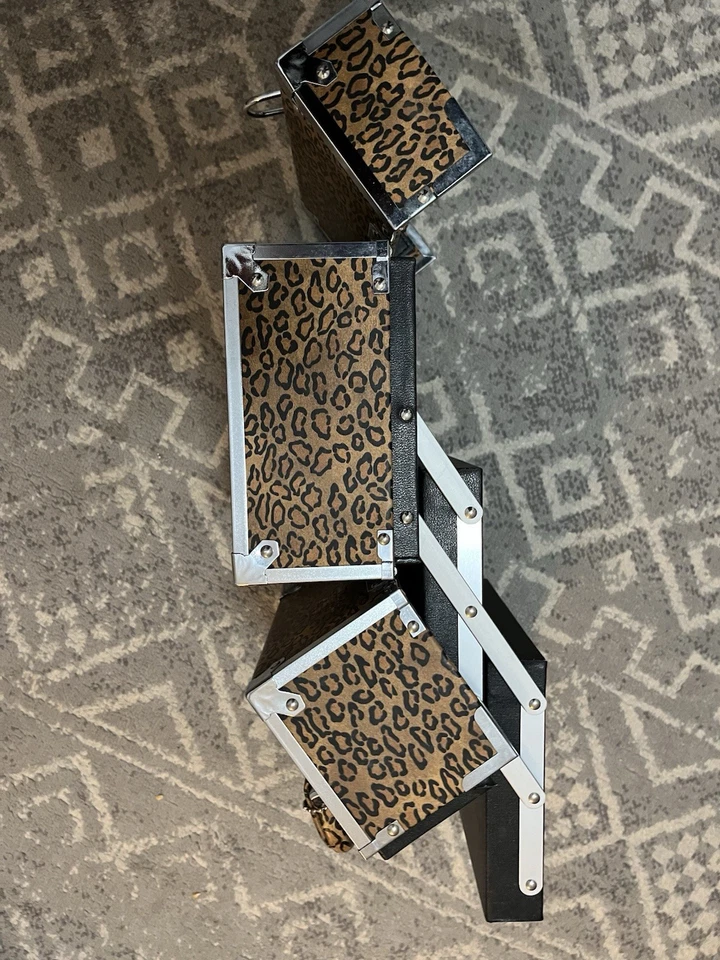 Leopard print Japonesque Makeup Train Case - Image 4 of 4
