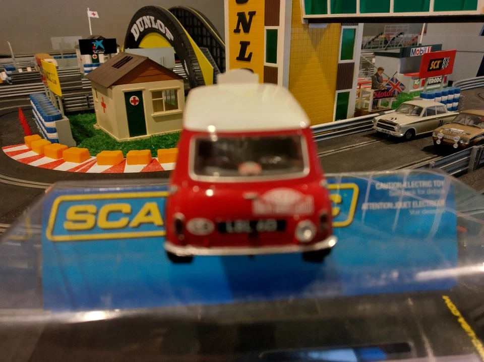 Scalextric C2807 Classic Mini Cooper, Monte Carlo Rally (C) - Image 4 of 4