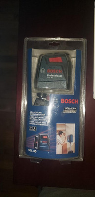 Bosch GLL30 30 ft. Self-Leveling Cross-Line Laser w MM 2 Flexible Mount Device