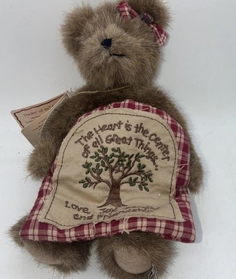 BOYDS BEARS ''CHERISH HEARTLEE'' Cute Boyds Bear w/Friendship Quilt - MWT!
