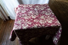 Boutis ancien couvre lit couverture piqué sud France fleurs bordeaux 160x180