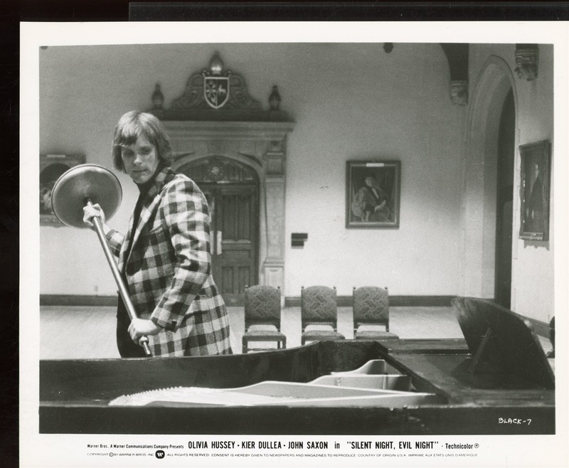 SILENT NIGHT, EVIL NIGHT Original 1974 8 x 10 Horror Movie Still KIER DULLEA vv
