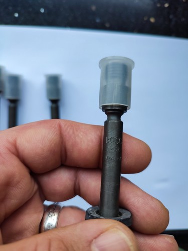 Set if 4 NOS injectors for classic SAAB 900 9321662 Bosch 0437502056 also... - Picture 5 of 6
