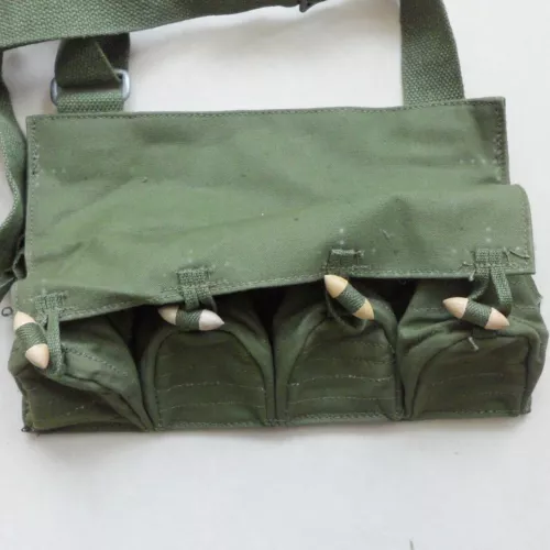 Excess Chinese military grenade bags and canvas bags - Picture 3 of 5