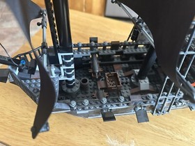 LEGO 4184 Pirates of the Caribbean: The Black Pearl 100% complete