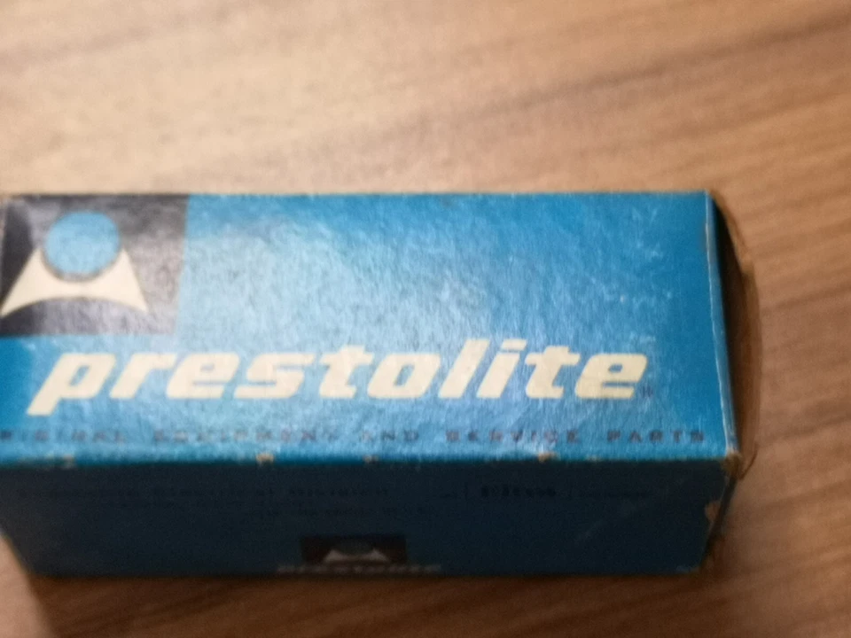 Prestolite IBP-2040LA Distributor Contact Point Set 1-46V NOS, NEW OLD STOCK, - Image 2 of 3