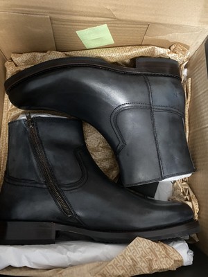 frye sawyer inside zip