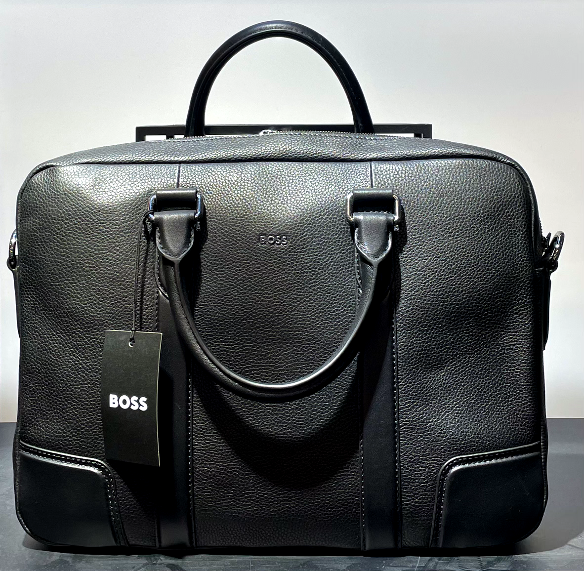 HUGO BOSS Morval All Leather Business Bag 50433431 Black