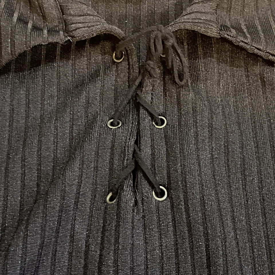 Vintage G.A.S. Top negro acanalado manga campana talla grande Foto 3 de 4