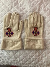 Native American Beaded Suede Gloves - Child  s Large/Women  s Small medium
