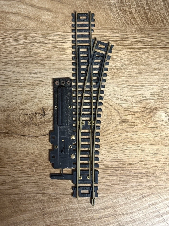 Ho Scale Right & Left Switch Tracks Untested (Tyco, Atlas, Yugoslavia) & other - Image 4 of 4