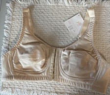 ABC 123 Mastectomy Bra Beige Front and Back Closure 6 Hook Pockets Wirefree 36A