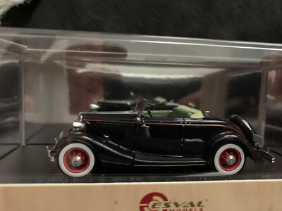 Esval Models LE 1933 Ford Model 40 roadster (top down) - black 1/43 Resin Model